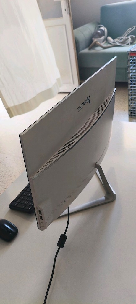 ALL İN ONE..KASASİZ PC_ İ5 _8GB RAM_2GB EK_SSD_24 İNC FULL HD( TAKASLİ - 6