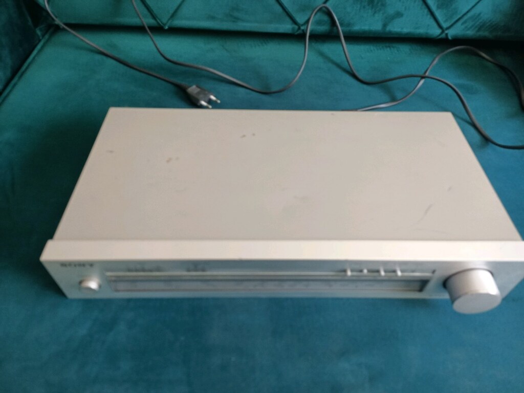 Sony FM ST-A30L Radio 79 model - 3