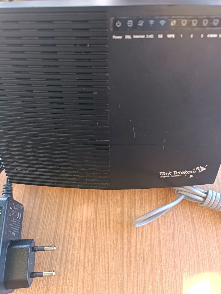VDSLModem vc220-G3U 2/4/5 GHz sağlam çalışır durumda alana hayırlı - 2