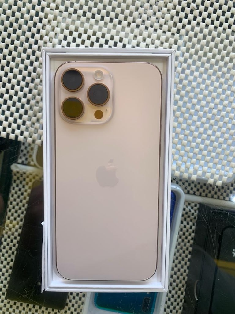 iPhone 16 promax (256) gb - 7