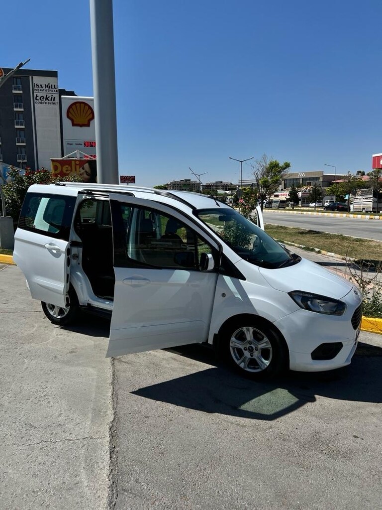 ford tourneo courier - 12