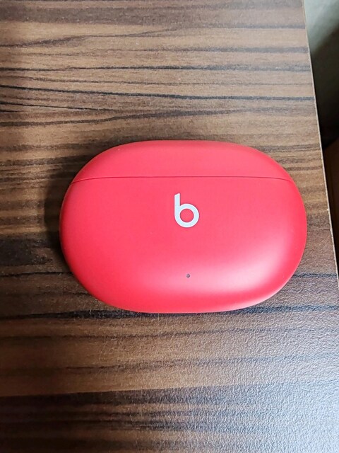 Beats studio buds