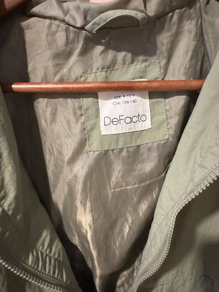 Defacto yagmurluk