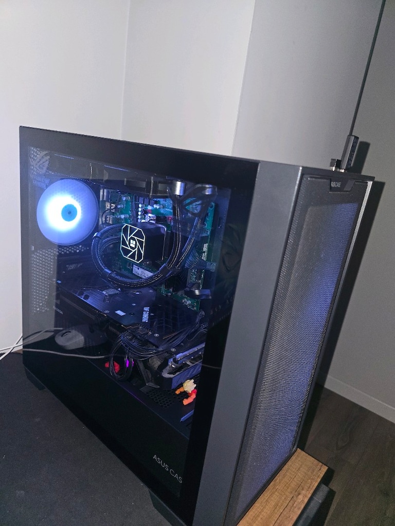 32 GB RAM RX 7800 XT 16 GB R5 5600X 1 TB M2 SSD - 13