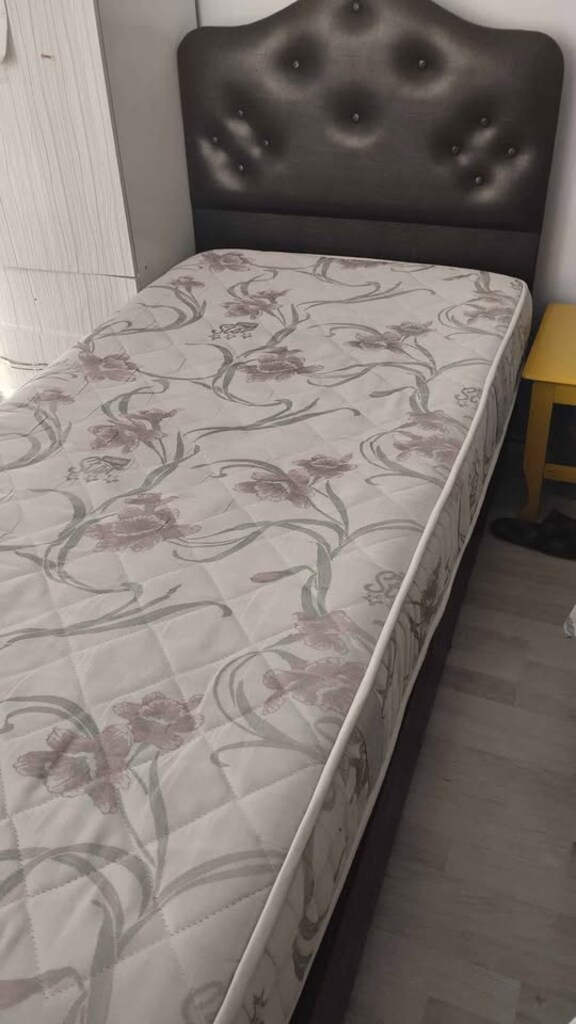 Baza ve yatak 90*210 ölçülerinde yagai Yataş marka - 5