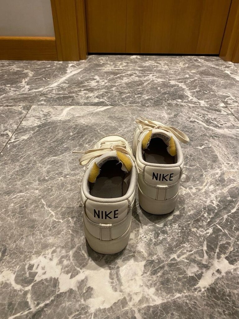 Nike - 4