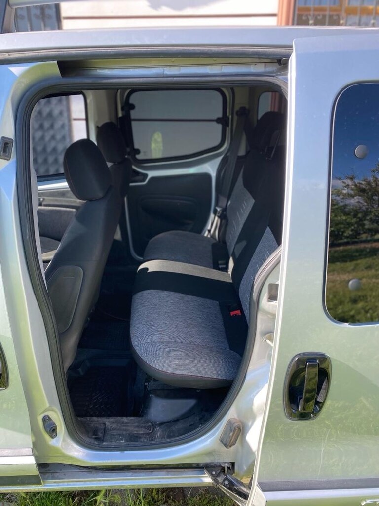 OTOMOBİL RUHSATLI TEMİZ AİLE ARACI - 12