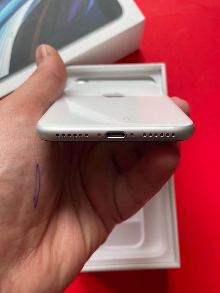Iphone se 2020 - 6