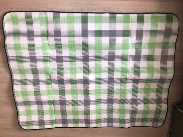 DÜŞTÜ !!! Çadır tabanı veya piknik için 200x150 cm ebatlı yer minderi