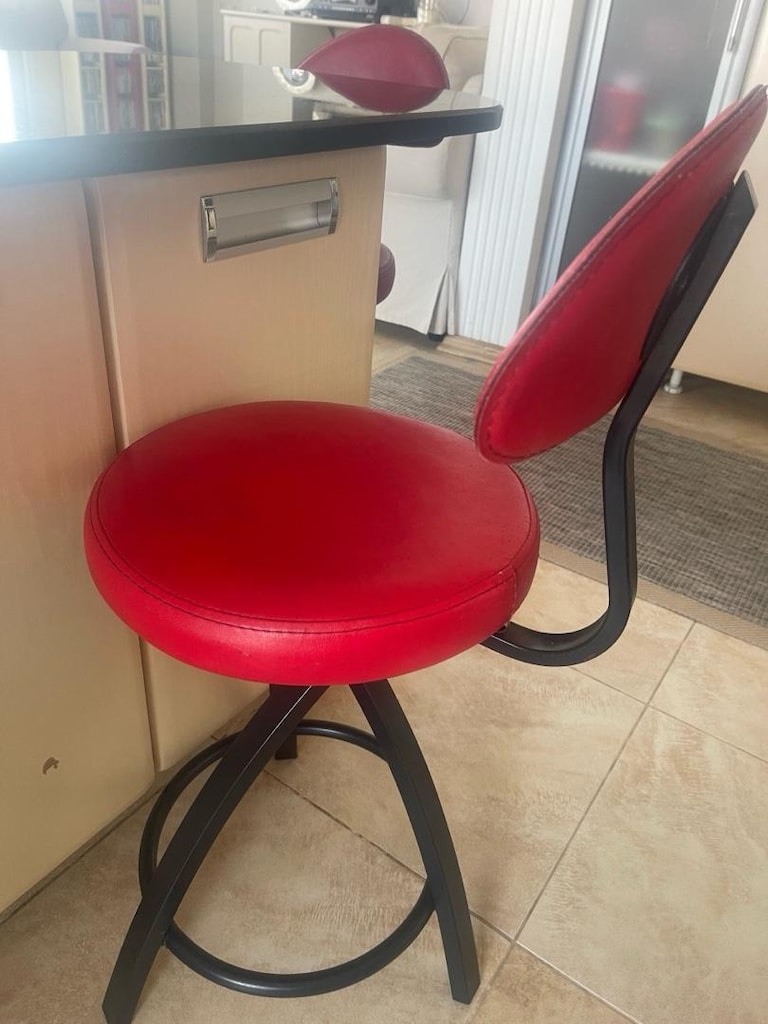 Renkli Bar Sandalyeleri – Siyah Metal Ayaklı - 5