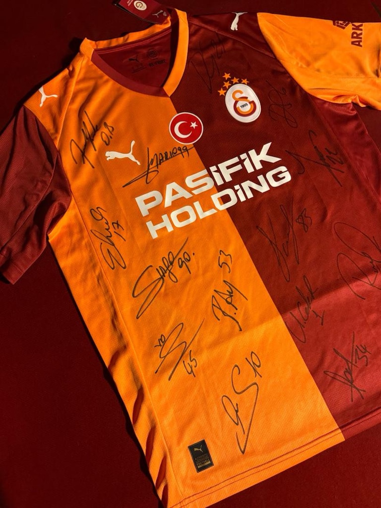 Galatasaray İmzalı İç Saha Forması Türkiye Tshirt - 2