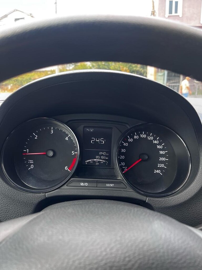 Wolswagen Polo 1.4 Tdi düşük km - 3