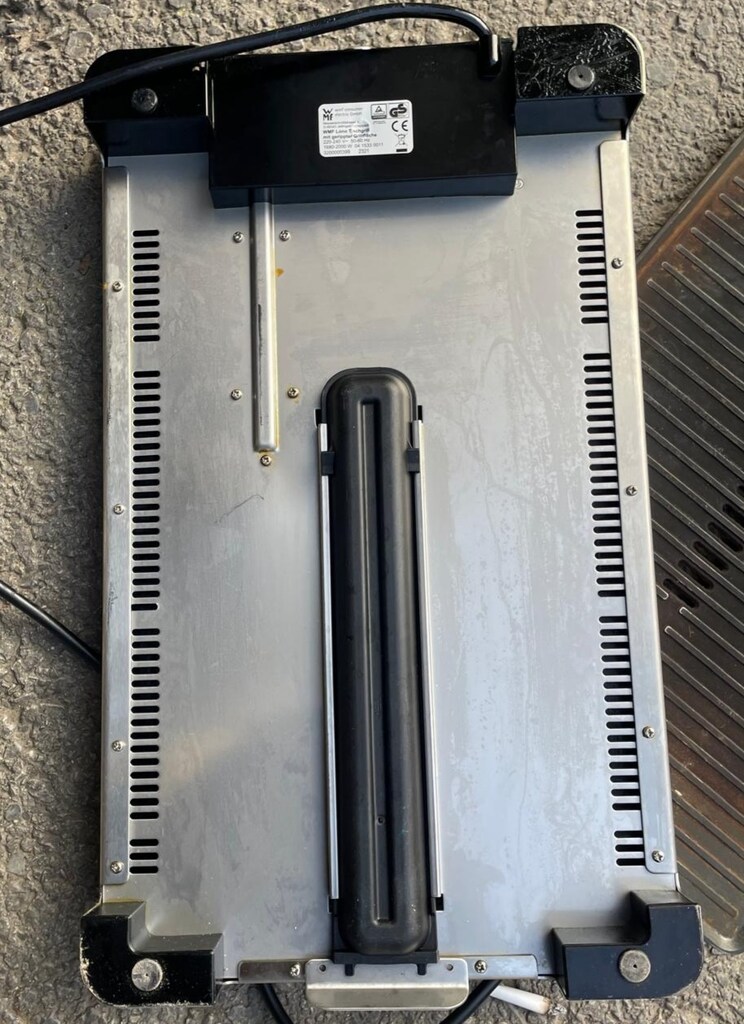 WMF Lono Masaüstü Izgara Kare 1250 W orjinal fiyatı 8 bin civarı - 2