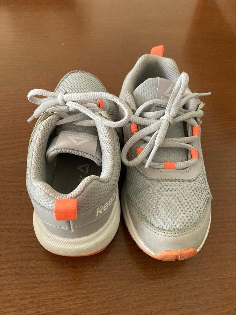 Reebok ayakkabı
