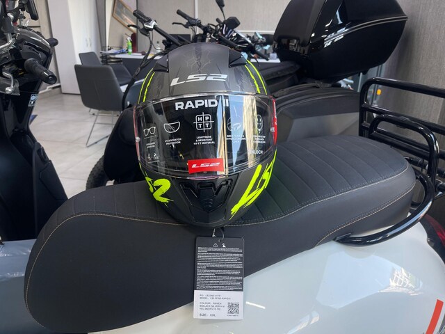 LS 2 RAPİD 2 MAT SİYAH GÜMÜŞ YEŞİL MODELİ 1ADET XXL BEDEN KASK
