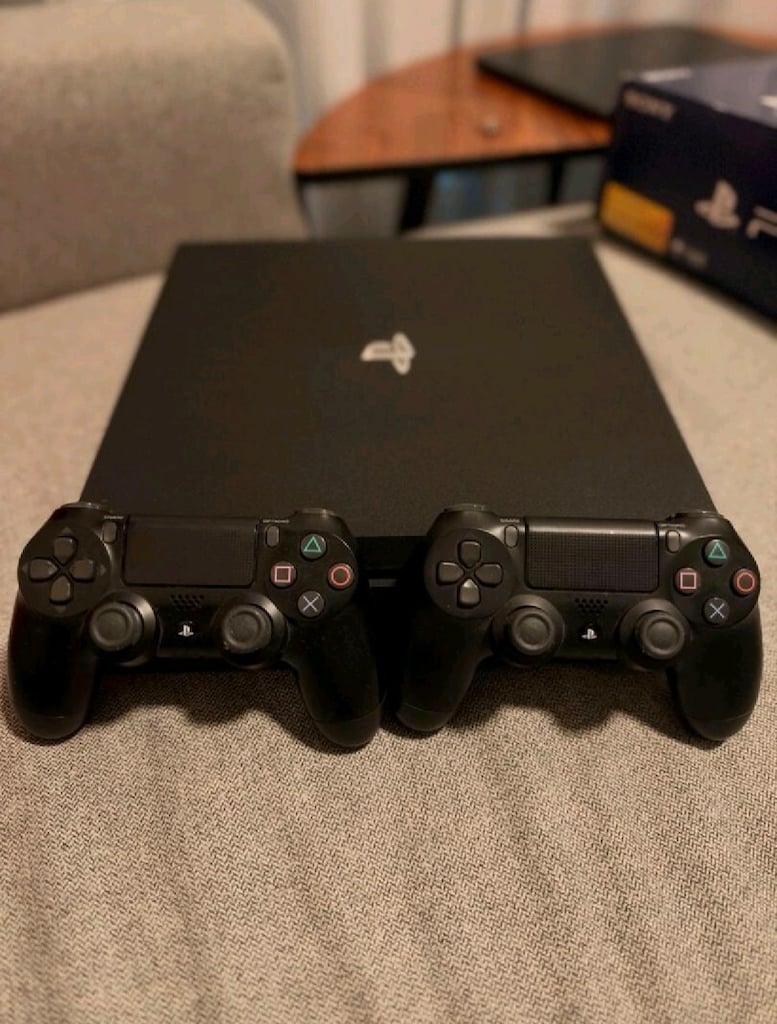 ps4 pro 7216B son seri 1tb - 2