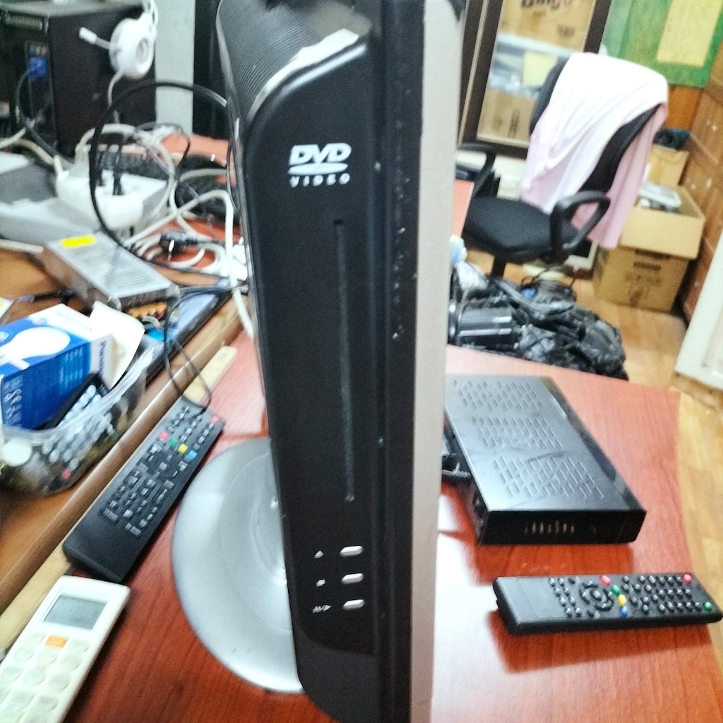 AEG 4848 CTV.Lcd TV . DVD li kumandası yok. - 3