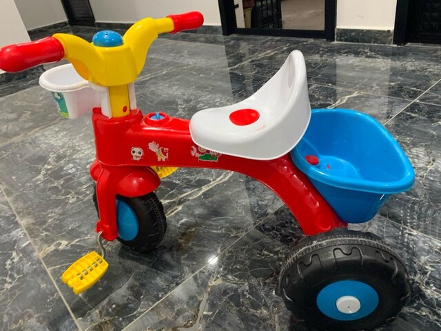 Fisher-Price 3 Tekerlekli Çocuk Bisikleti - Sepetli - Temiz