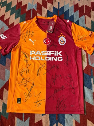 galatasaray icardi imzalı forması türkiye dünya kupası şampiyon