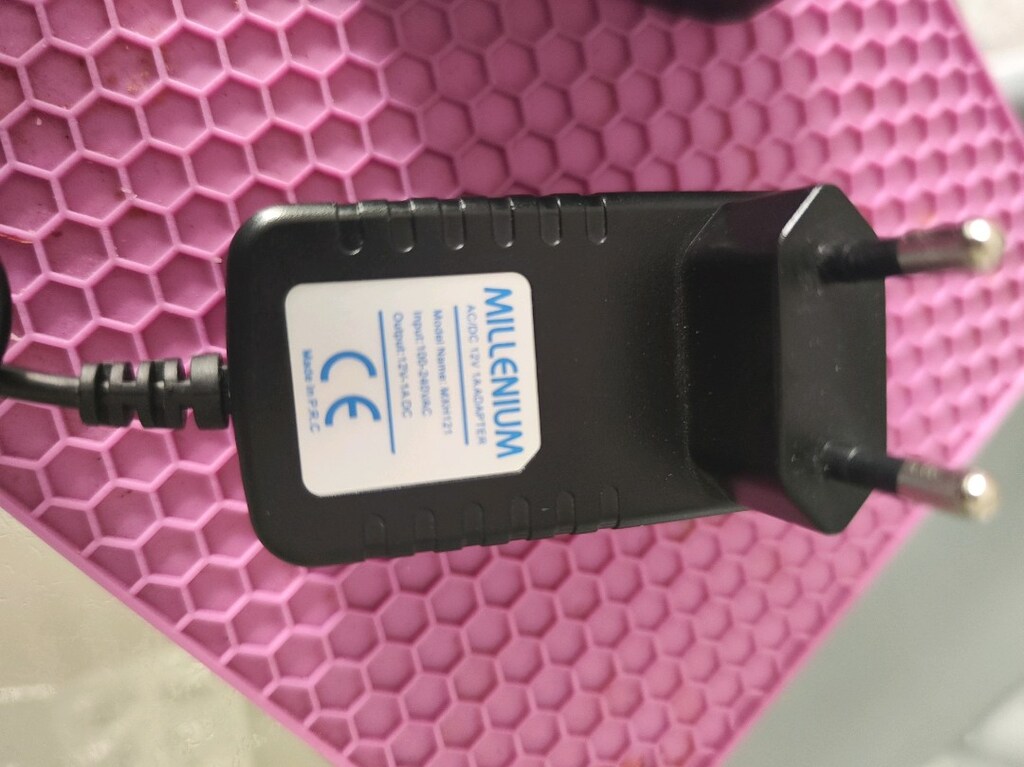 12 volt 1 amper adaptör - 4