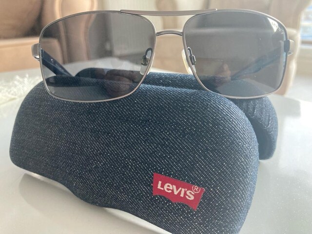 erkek levis güneş gözlüğü
