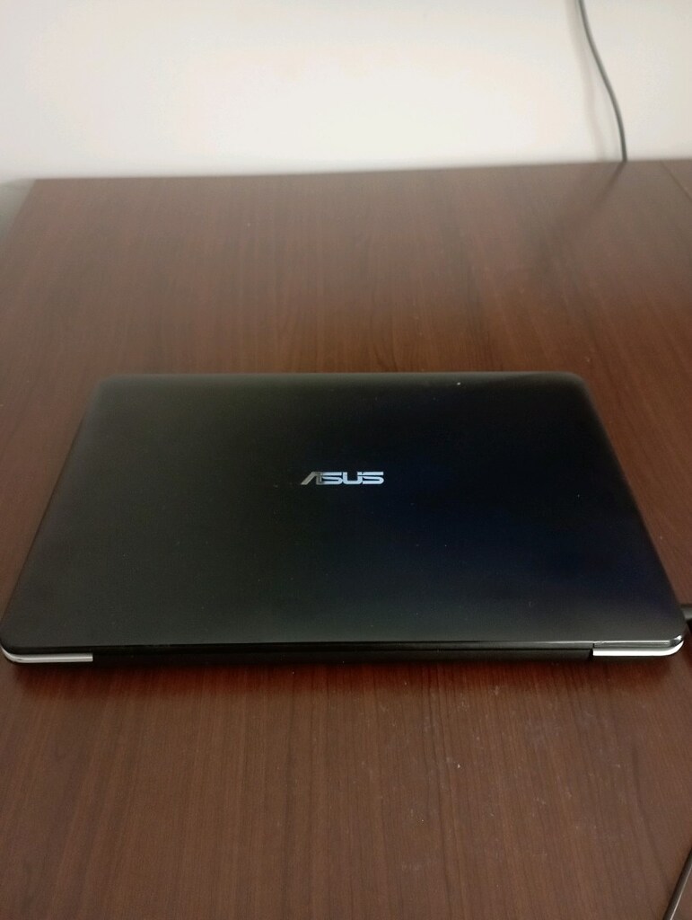 asus Laptop batarya bitik şarjda takılı kullanılıyor. - 6