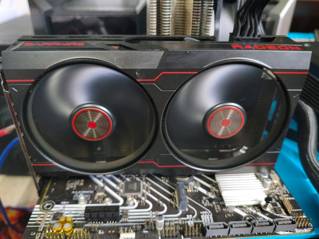 Sapphire pulse rx6600 ekran kartı - 6