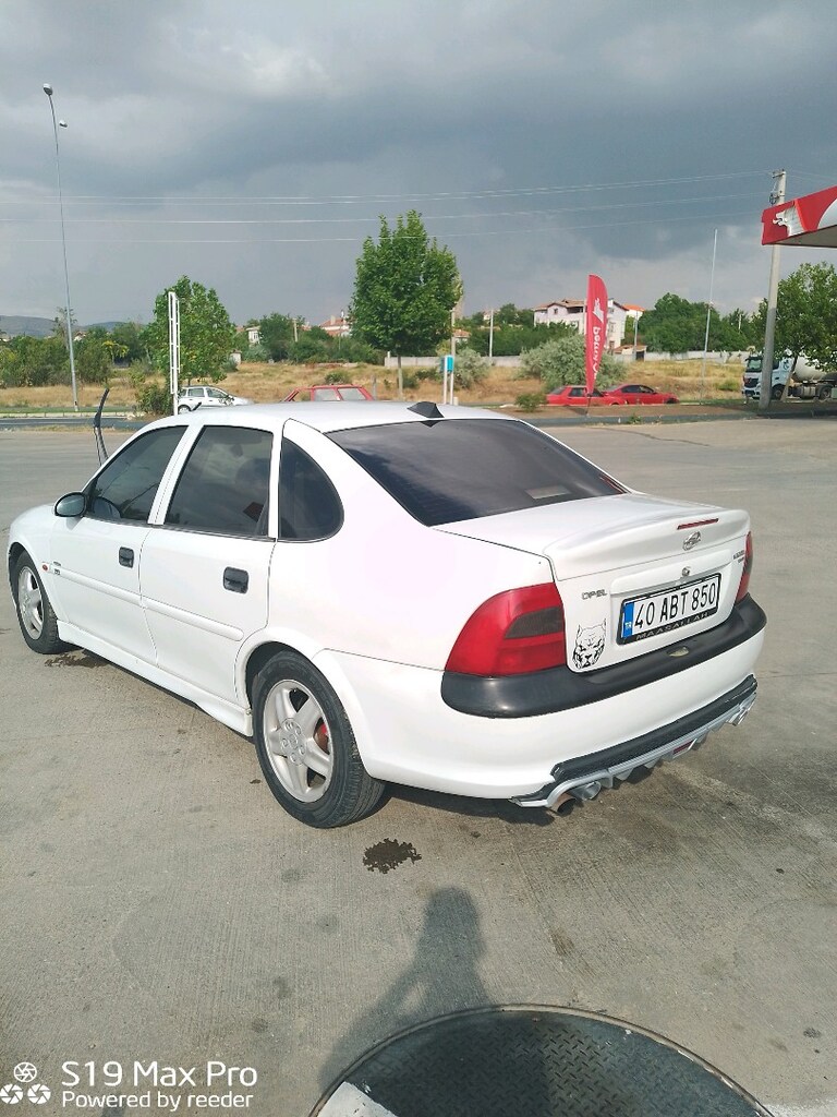 Opel Vectra - 16