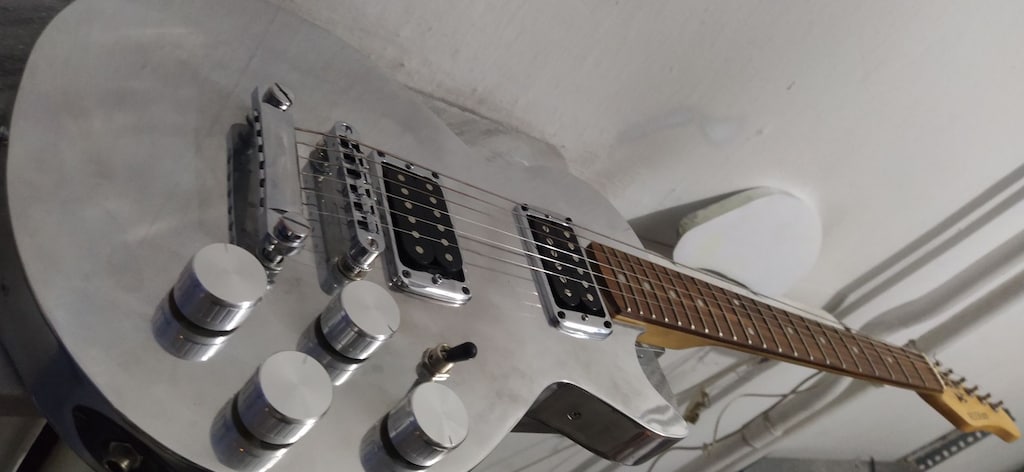 Alüminyum gövde Strat sap Les Paul elektro gitar - 4
