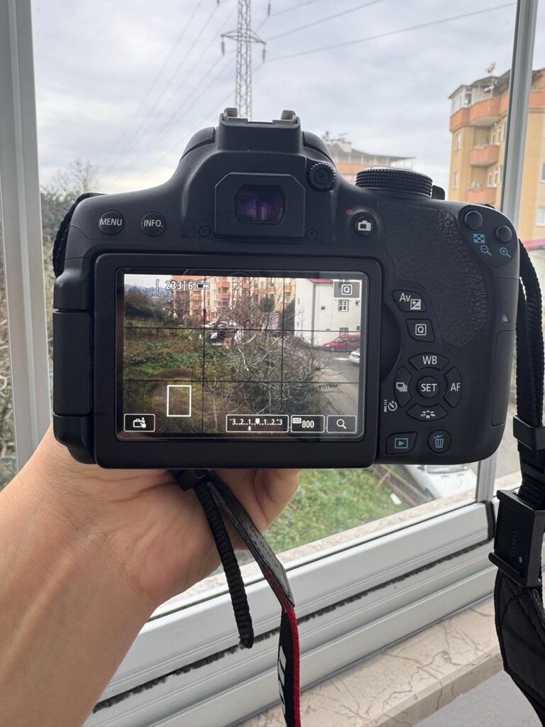 CANON 750D + 18-55 IS STM | TERTEMİZ | SORUNSUZ FOTOĞRAF MAKİNESİ - 7