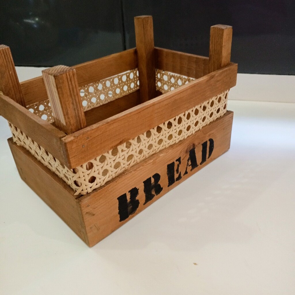 meşe rengi ahşap ekmek sepeti
