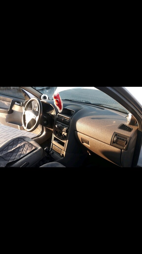 2000 model astra g - 3