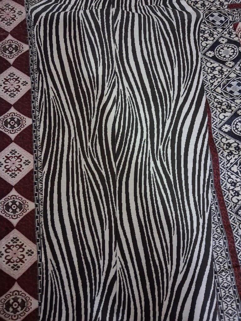 AMBAR S BEDEN ZEBRA RENK KALEM ETEK