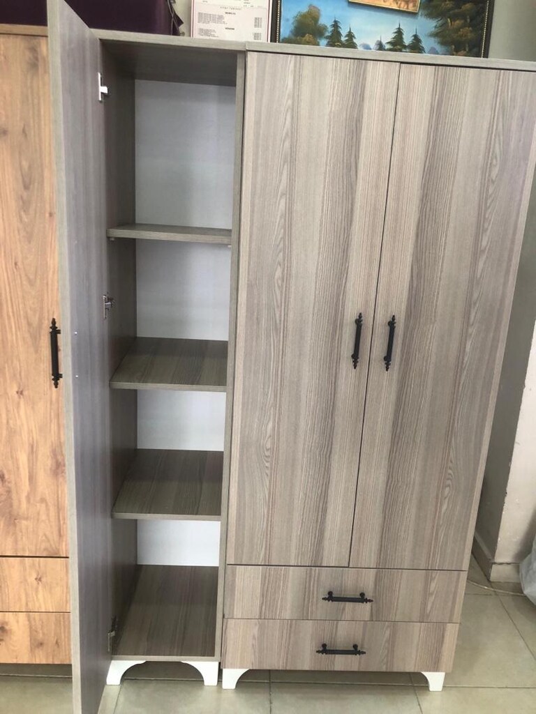 3 kapaklı Elbise dolabı - 7