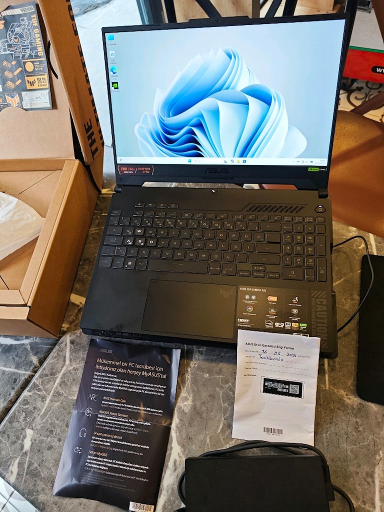 Emsali yok Gaming Laptop - 4