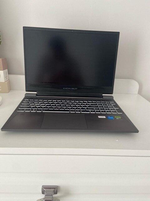 Casper g870TERTEMİZ ÇOCUKTAN DOLAYI OYNAYAMIYORDUM O YÜZDEN SATILIK