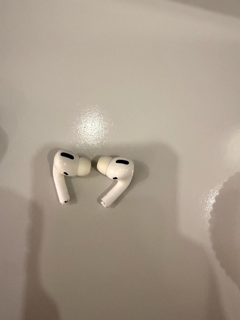 air pods pro - 4