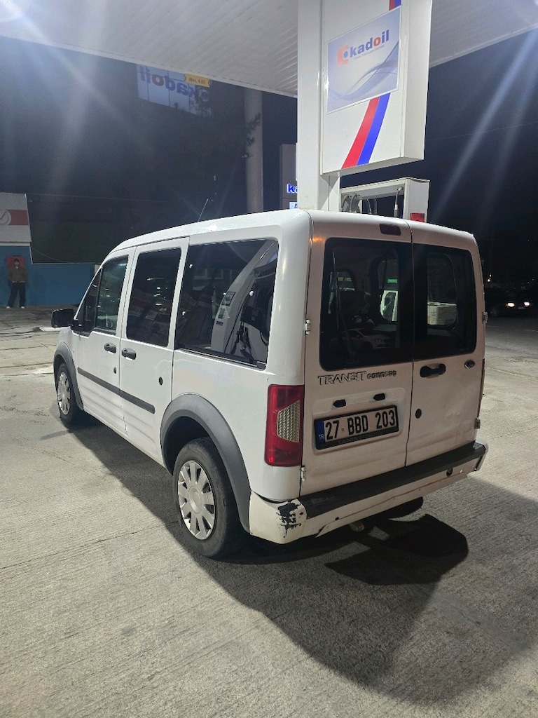 sahibinden 90'lık Connect, motor yürüyen sorunsuz, 190.000 km orijinal - 3