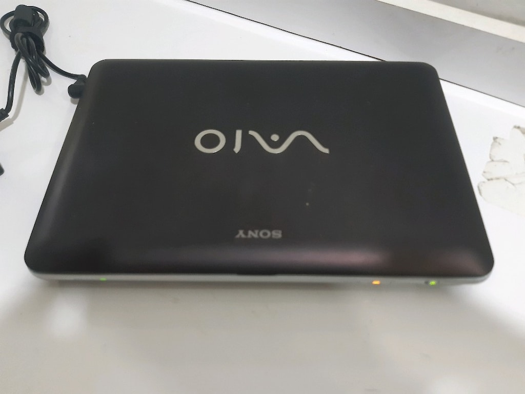 Sony mini book laptop - 8