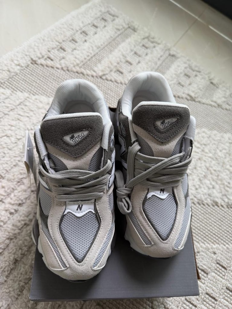 New Balance 9060