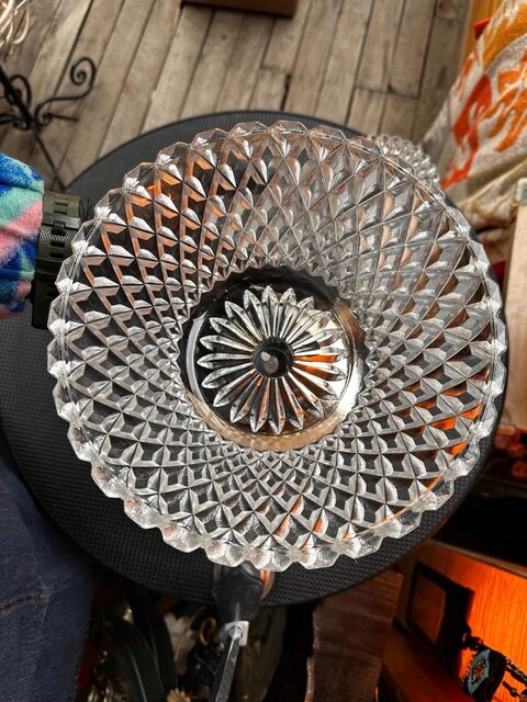 Ayaklı Diamond Kesim Cam Sunum Seti (7 Parça)