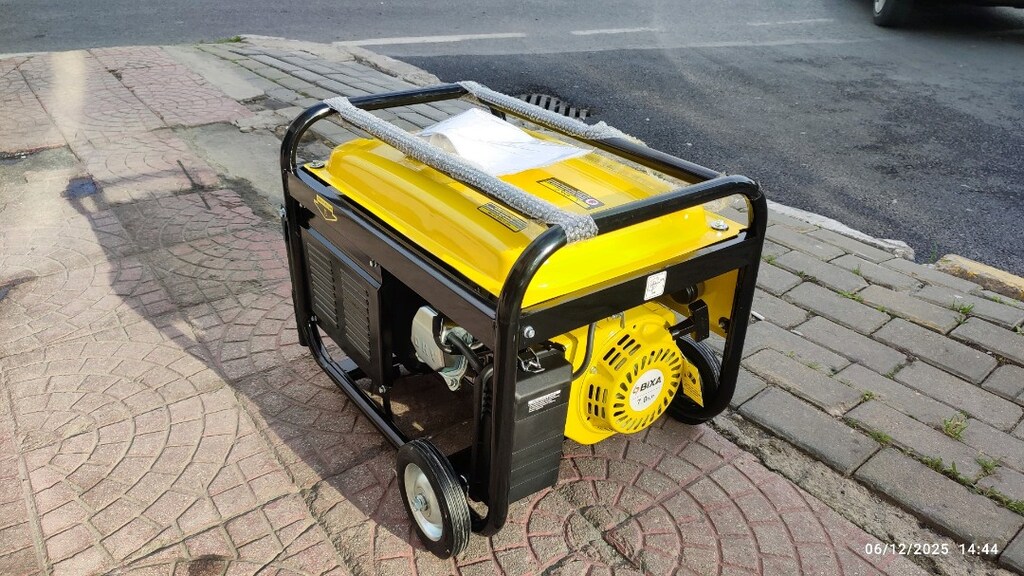 3,5KVA MARŞLI İPLİ TEKERLEKLİ KUMANDALİ BENZİNLİ JENERATÖR - 3