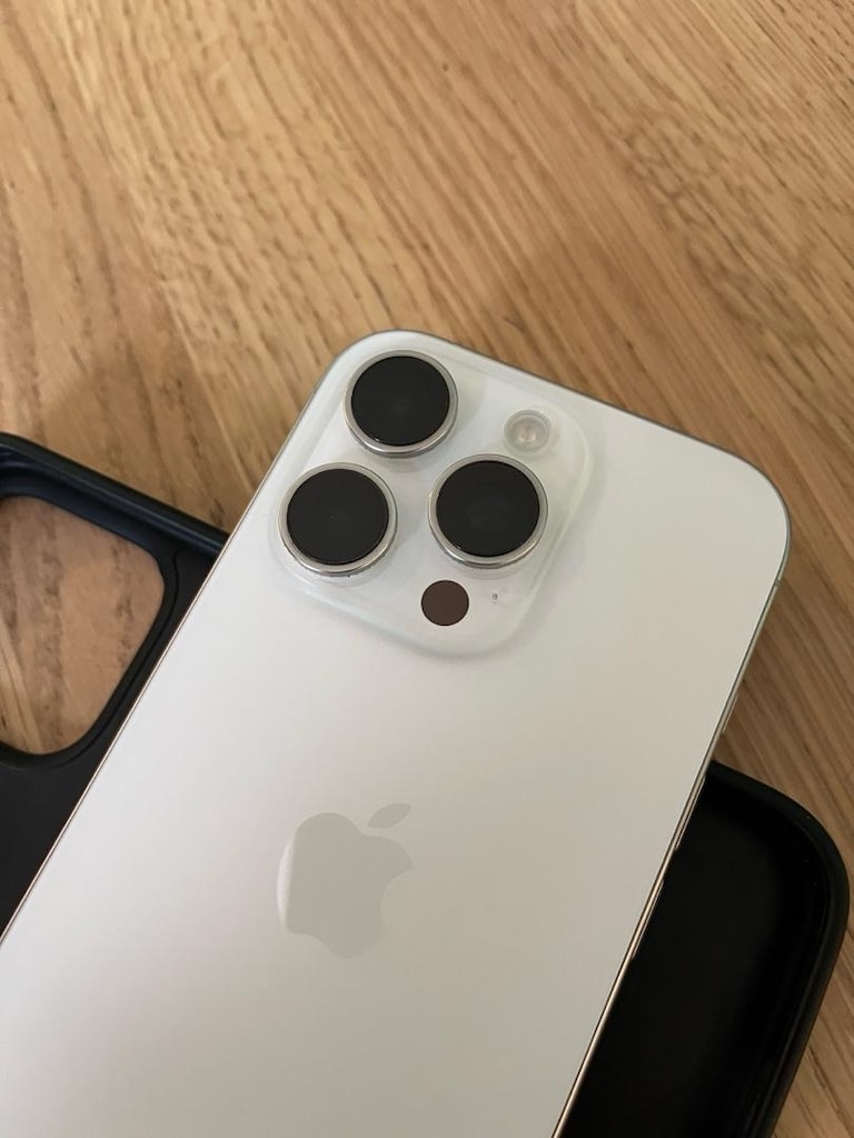 İPHONE 16 PRO TİTANYUM BEYAZ - 2
