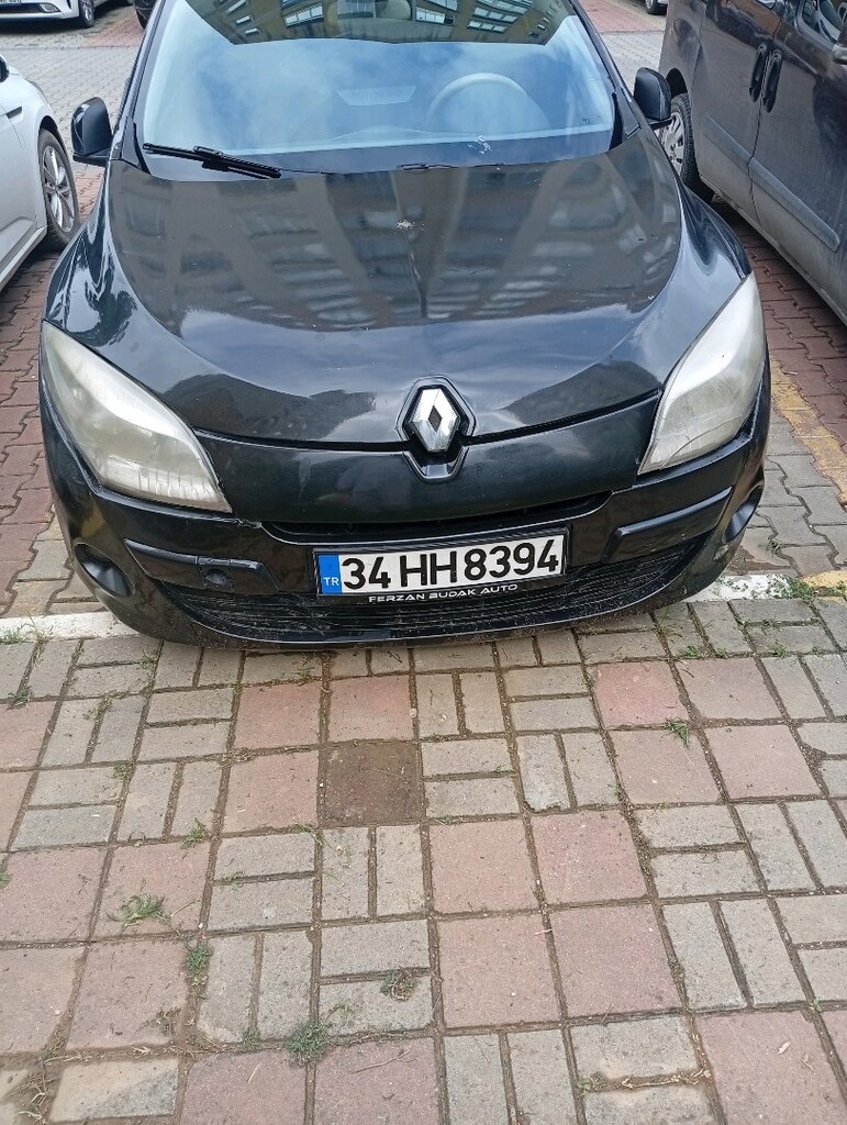 ACİLİYETTEN BU FİYATA YOKMEGANE3 OTOMATİK PRIVELEGE AĞIR HASAR KAYITLI - 6