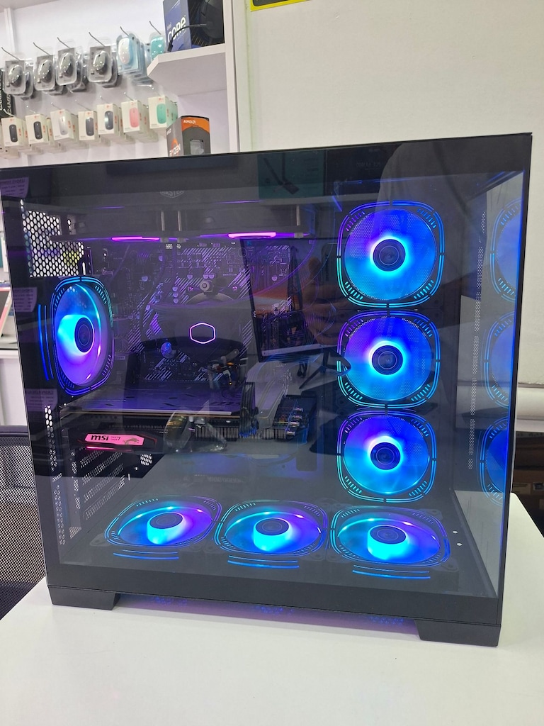 RYZEN 7 5700X RTX 4060 Ti 8GB DDR4 32GB RAM 512GB M2 SSD + 1TB SATA SD - 2