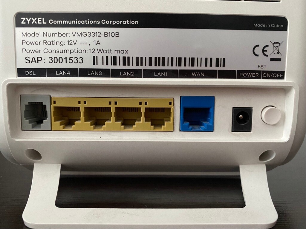 Zyxel 4 Port 300 Mbps Fiber Vdsl2-Adsl2+ Modem - 4