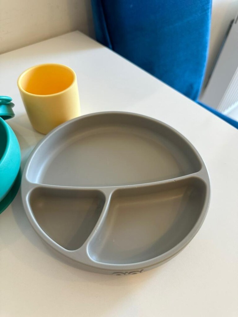 Oioi Set (Mama tabagı Mama Kasesi Ve Mama Kaşığı Ve bardak - 4