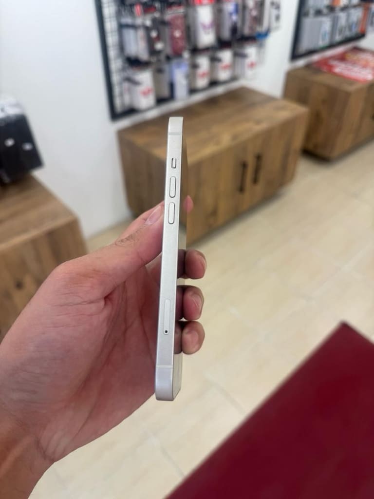 İphone 13 Beyaz 128GB - 3