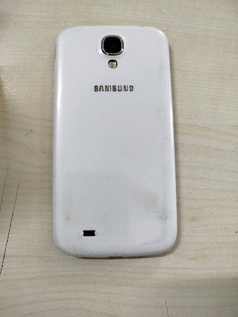 Samsung s4 açıklamayı okuyunuz pazarlık olur - 2
