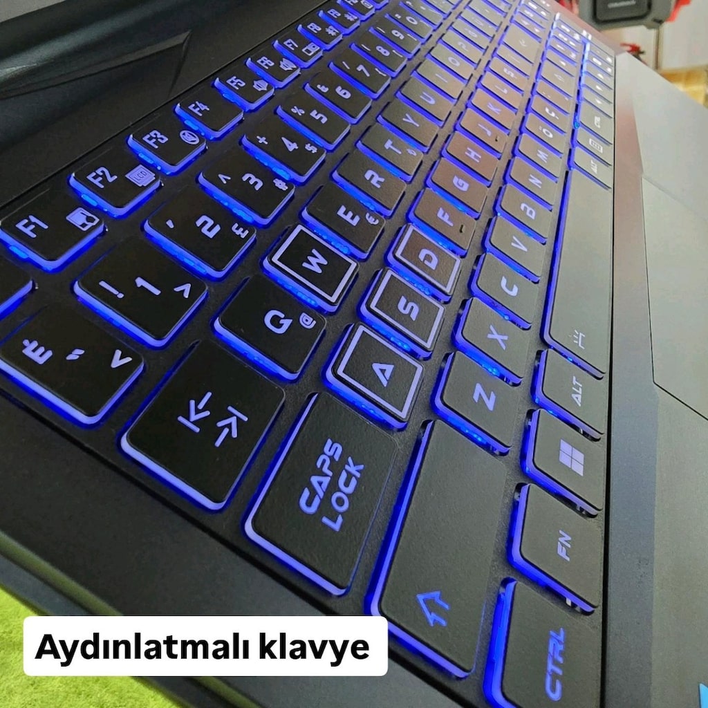 QUANTUM CWE15IAR GAMING LAPTOP İŞLEMCİ: Intel Core i7-11800H 11. - 4